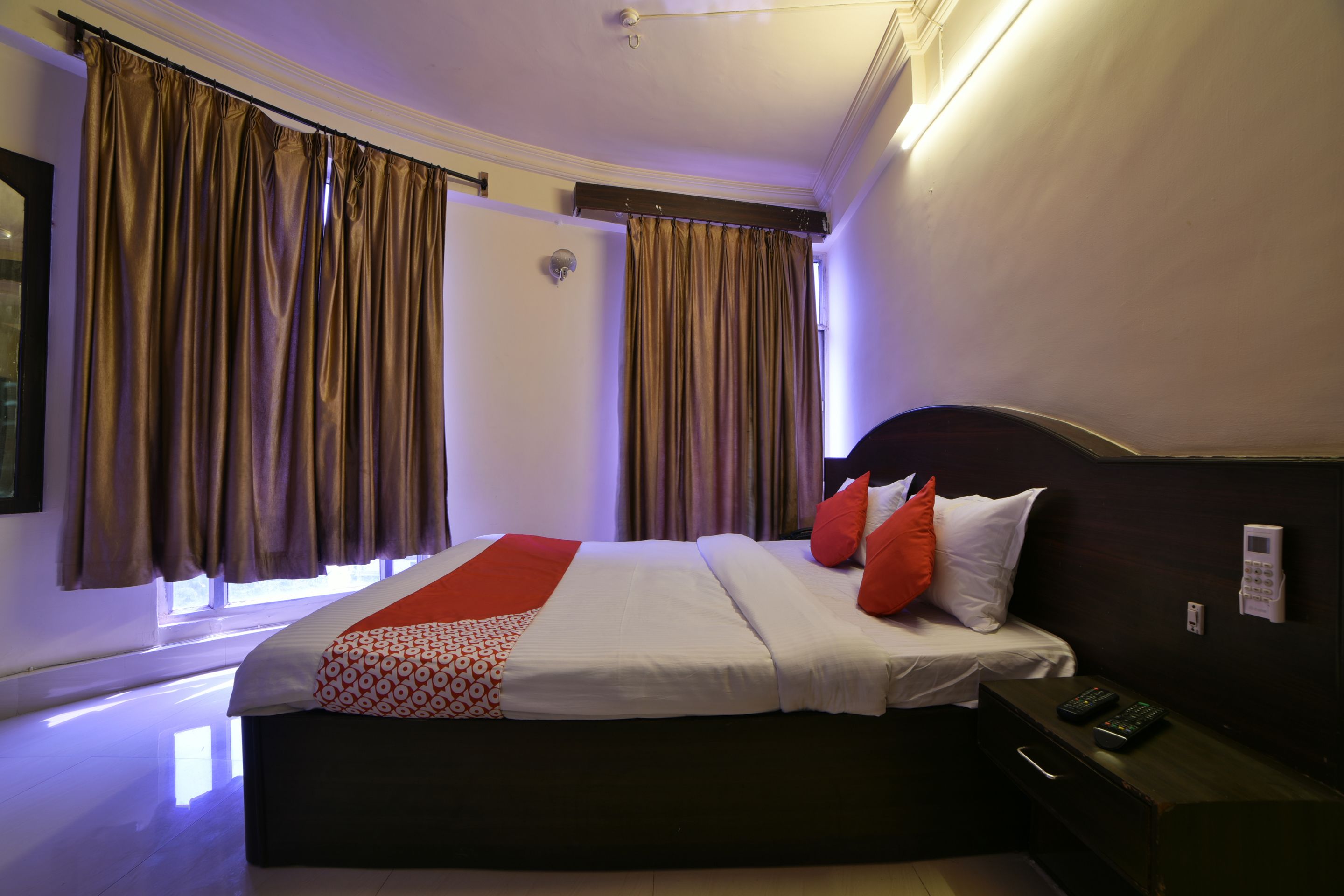 Double or Twin Room | Free WiFi
