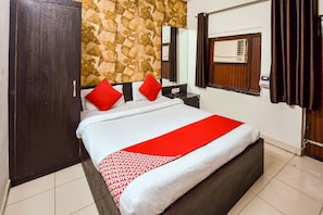 Deluxe Double or Twin Room, 1 King Bed | Free WiFi