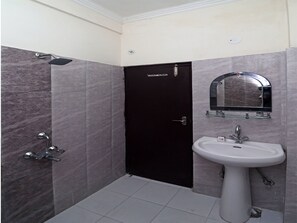 免费洗浴用品、毛巾