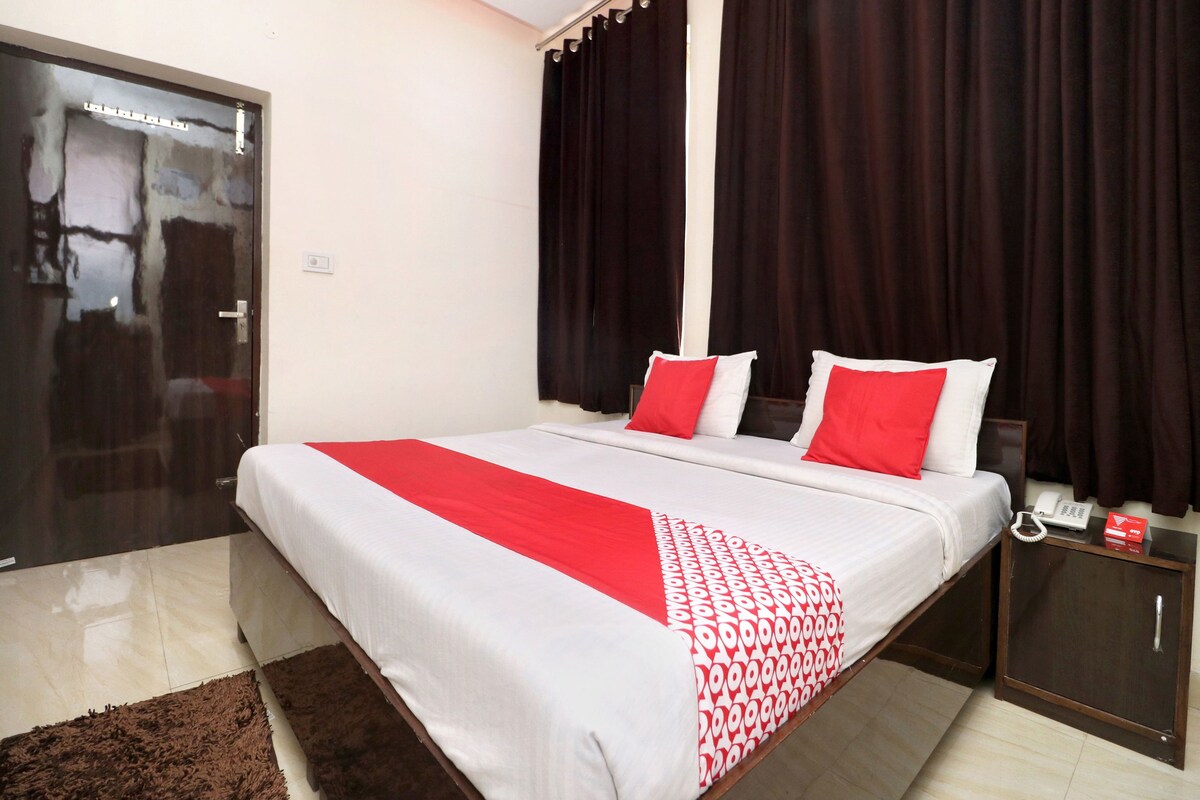 Double or Twin Room | WiFi (free)