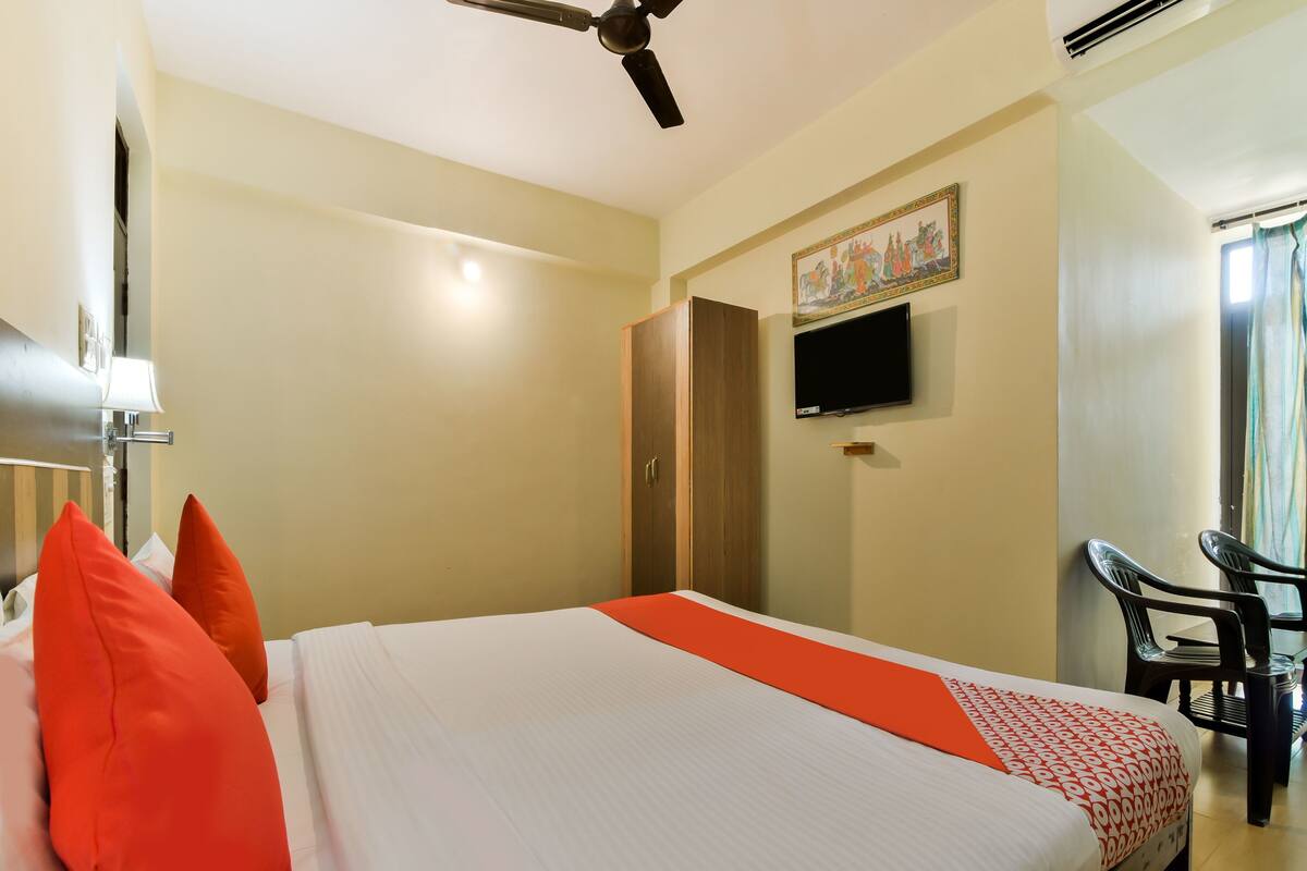 Kamer, 1 twee- of 2 eenpersoonsbedden | Een minibar, gratis wifi, beddengoed