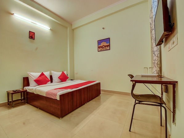 Double or Twin Room | Free WiFi
