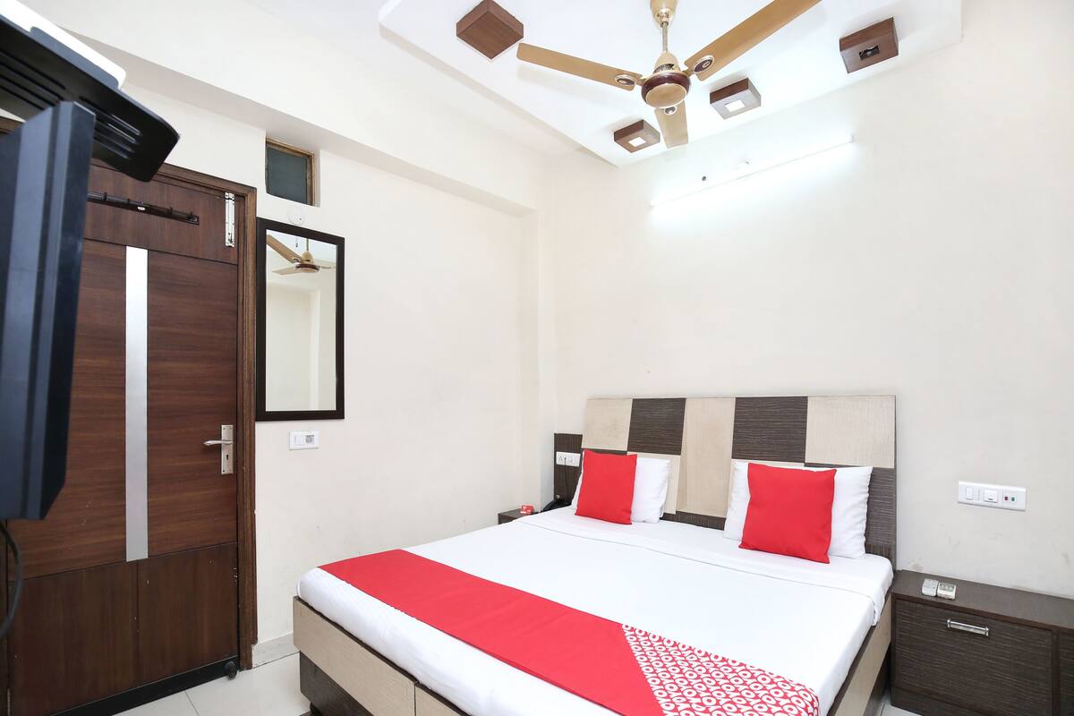 Double or Twin Room | Free WiFi