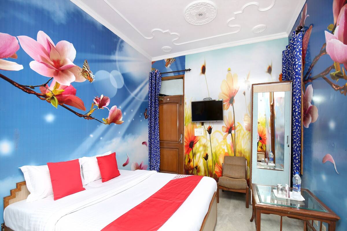 Suite, 1 King Bed | Free WiFi