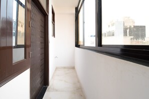 Hallway - OYO 18278 Kanchan Stays (New Delhi)