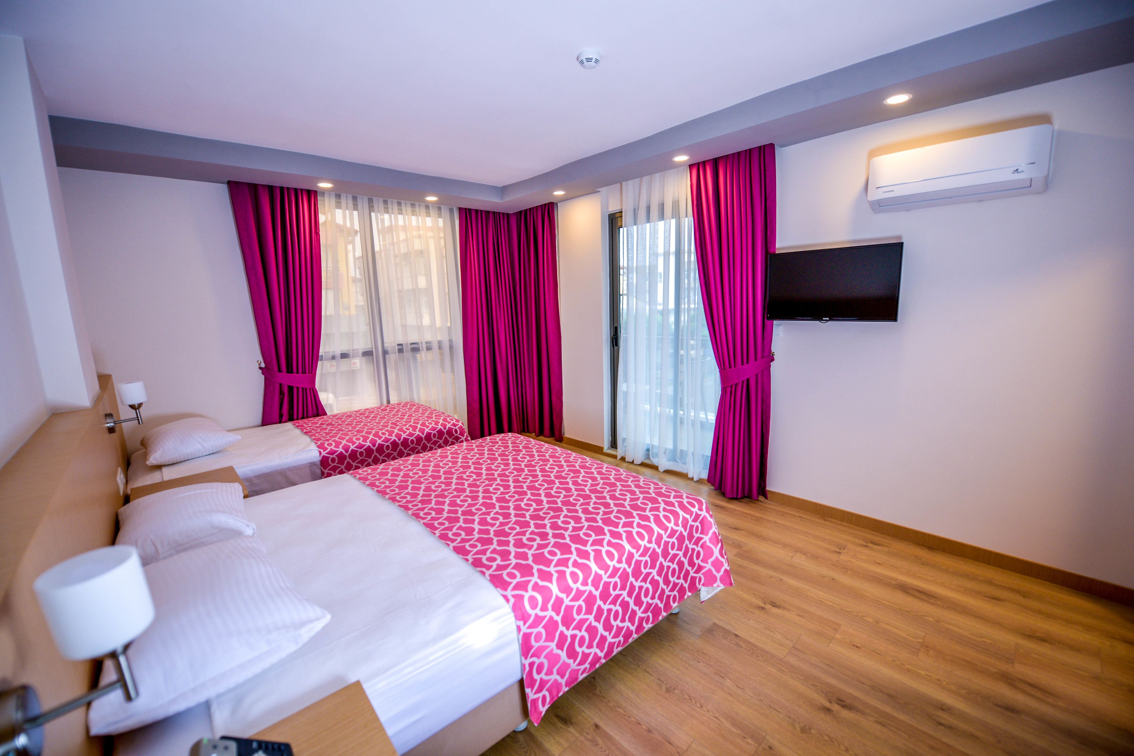 standard triple room | in-room safe, desk, blackout curtains, soundproofing