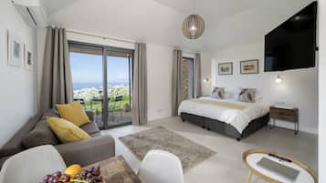 Studio (119) | Kannettavalle tietokoneelle sopiva työtila, äänieristys