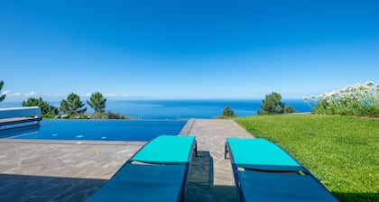 Quinta Inácia by Our Madeira