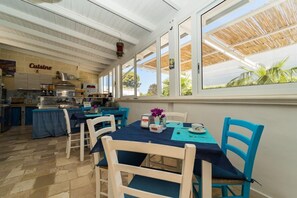 Breakfast area - Antichi Mulini (Favignana)