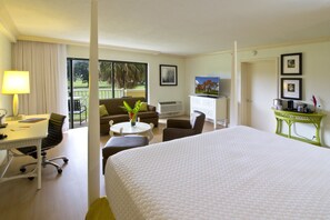 Suite Exécutive, 1 très grand lit, balcon | Coin séjour