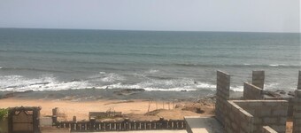 ナナ スイス ハウス ビーチ リゾート