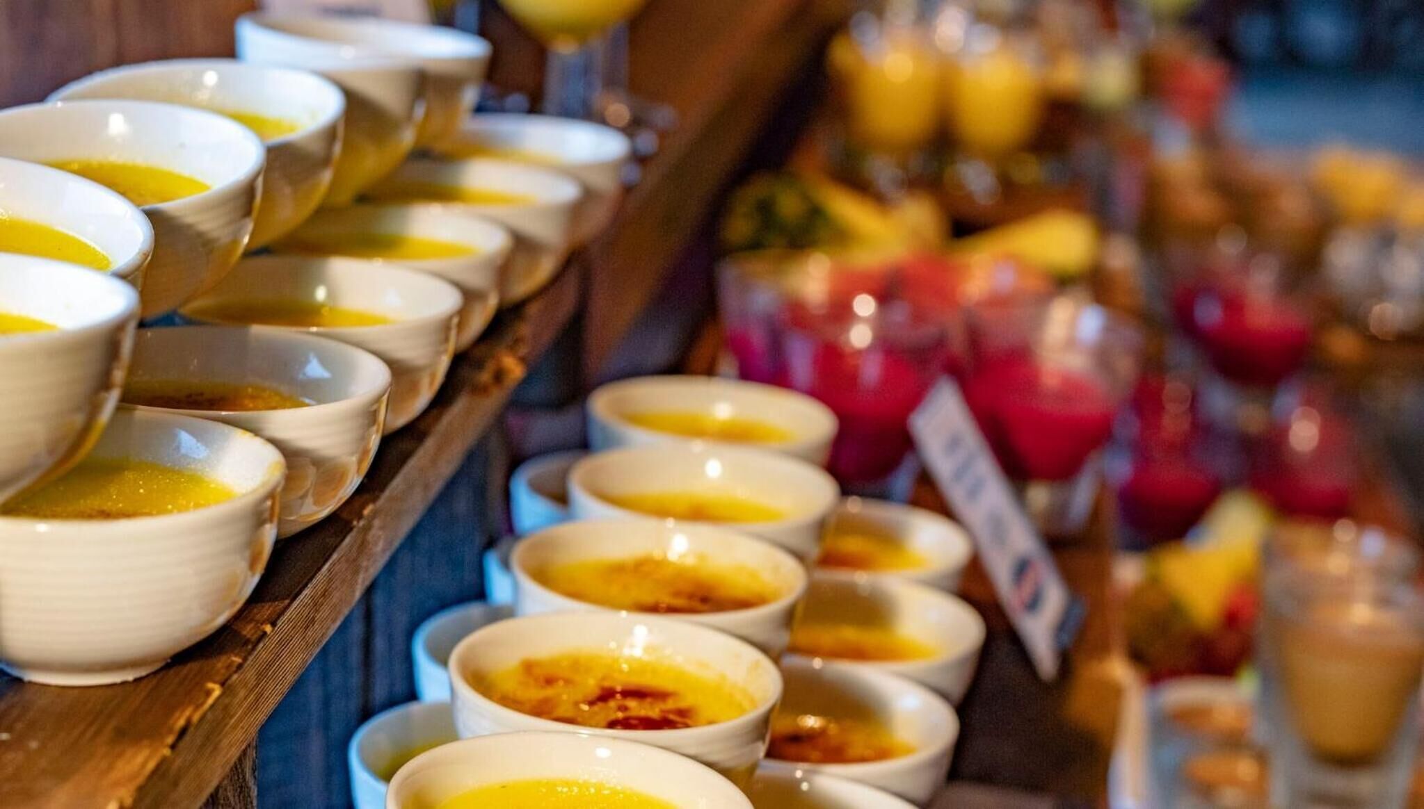 lunch, dinner and brunch served