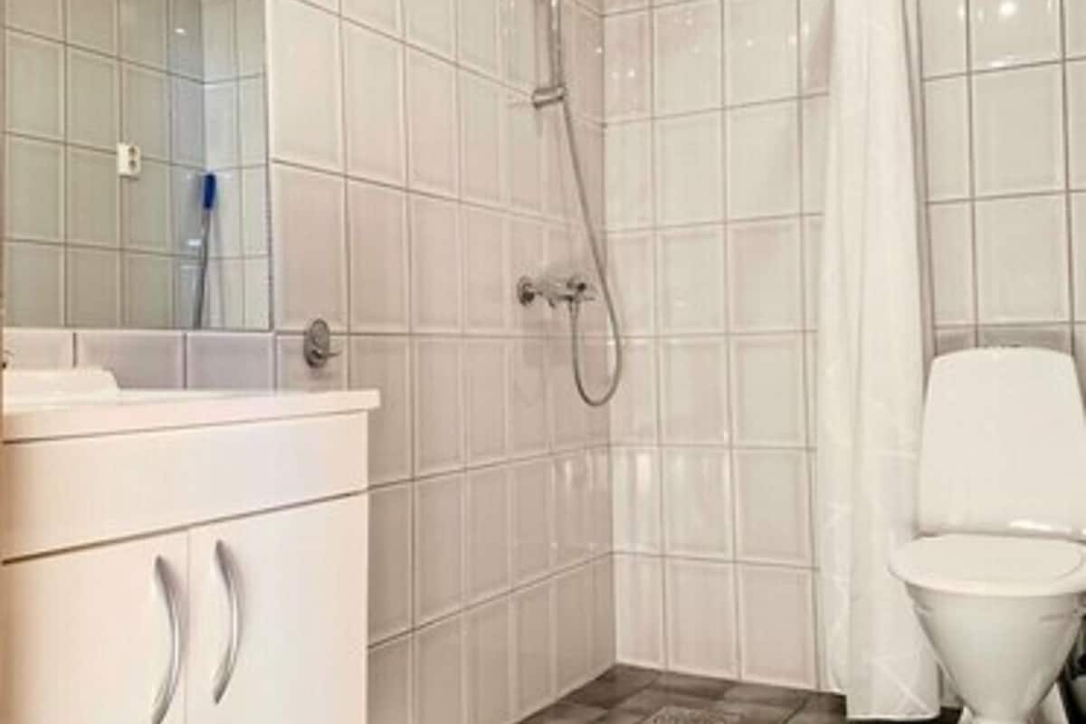 nissegata 60 m2, towels not included. | bathroom | shower