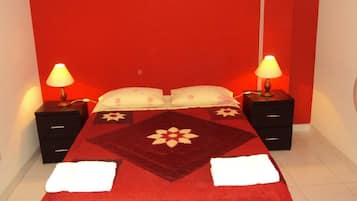 Habitación doble, 1 cama doble | Caja fuerte y wifi gratis