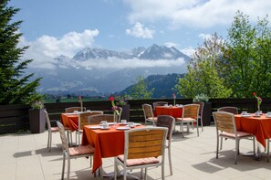 Terrace/patio - Nebelhorn Relaxhotel (Obermaiselstein)