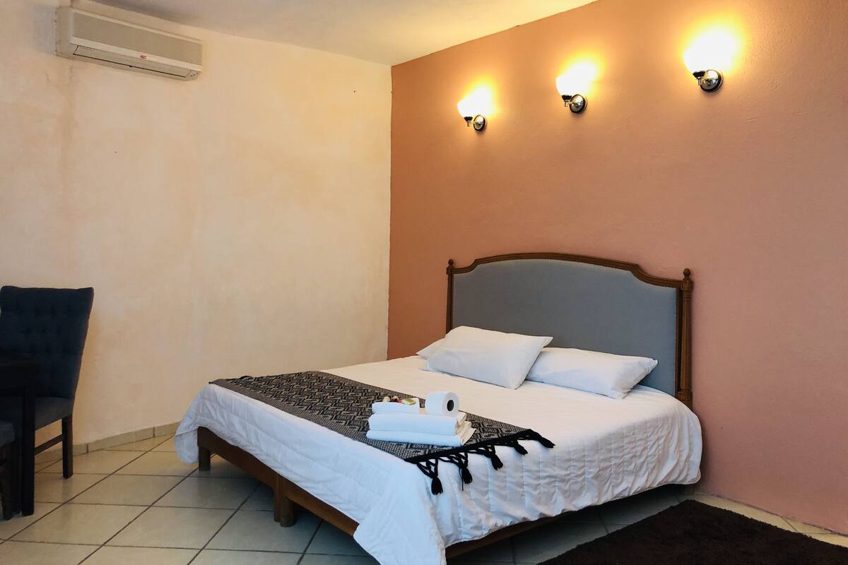Standard Double Room, 1 King Bed | Desk, iron/ironing board, free WiFi, bed sheets
