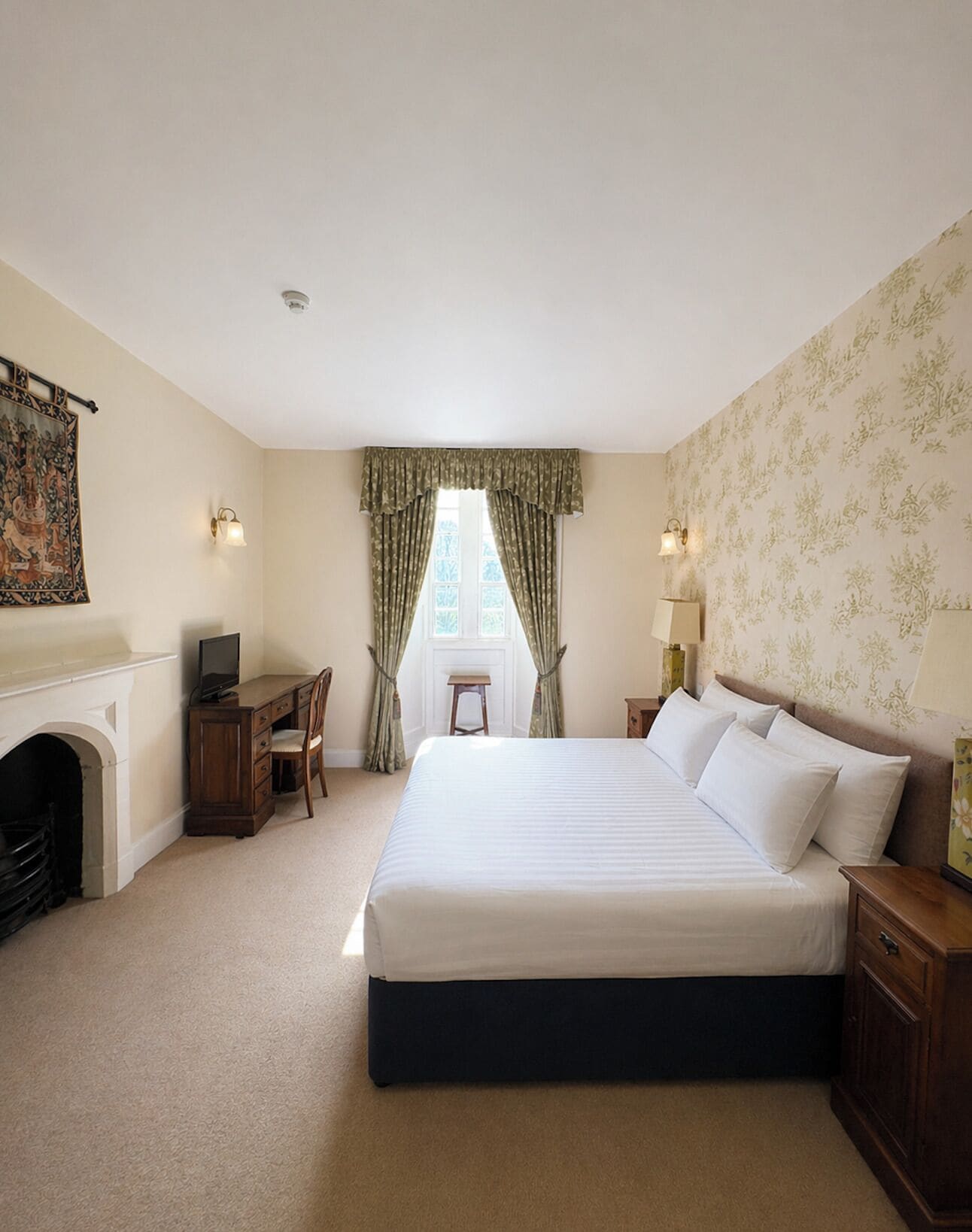 Classic Double or Twin Room | Premium bedding, desk, iron/ironing board, free cribs/infant beds