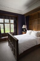 Select Room | Premium bedding, desk, iron/ironing board, cribs/infant beds