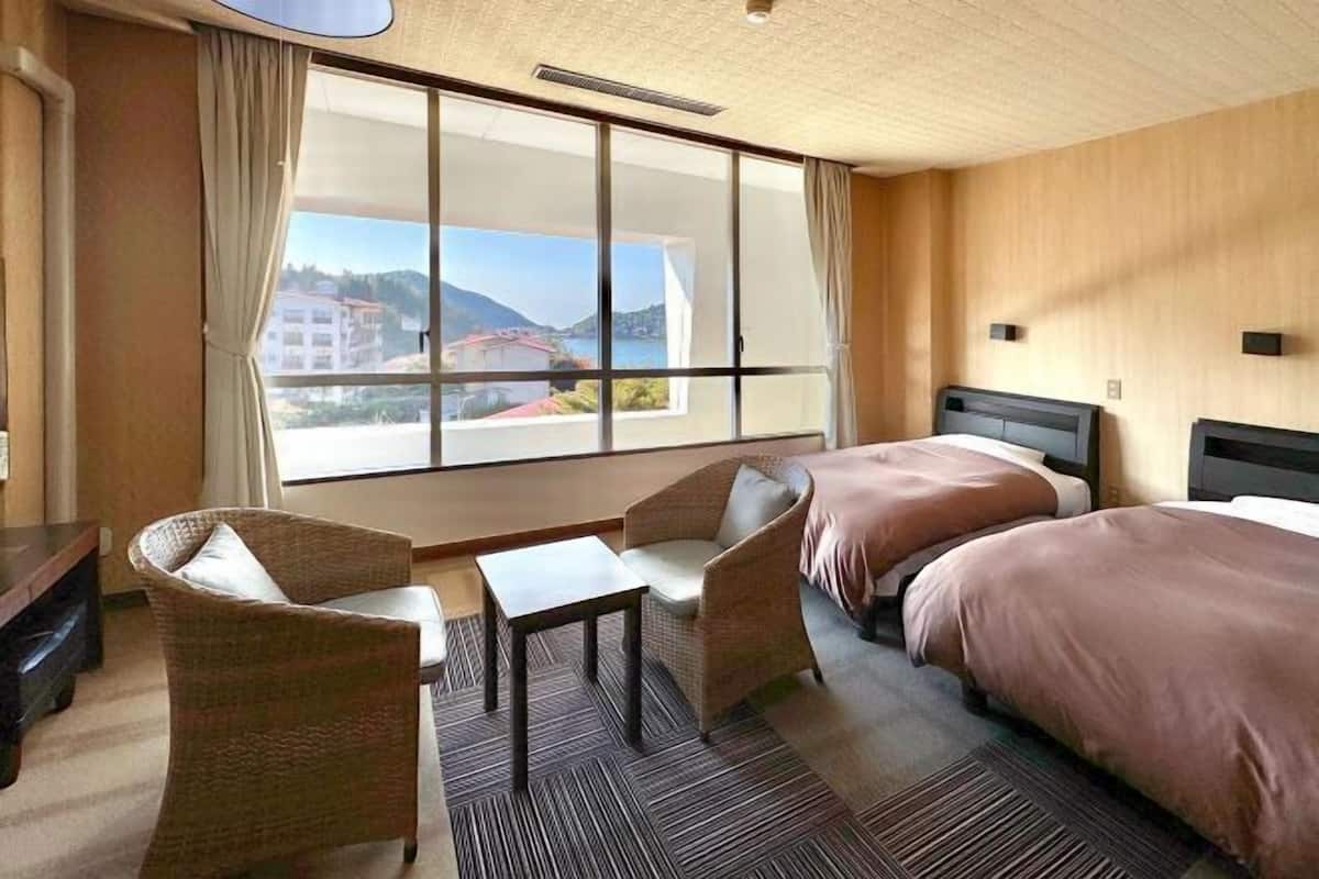 1 bedroom, in-room safe, desk, free WiFi