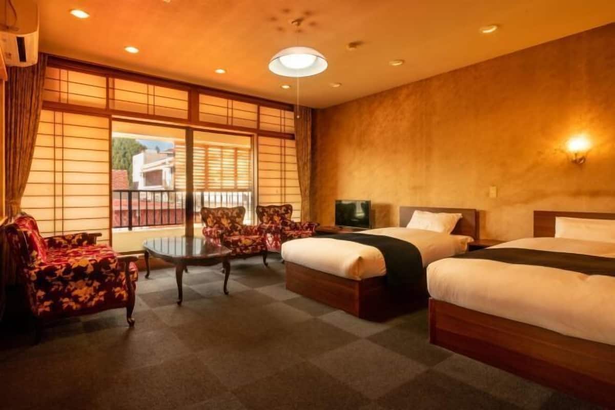 1 bedroom, in-room safe, desk, free WiFi
