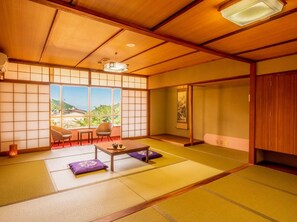 Standard Japanese Style Room of 15 Tatami-mats with Bath (No View), Non-Smoking | In-room safe, desk, free WiFi, bed sheets