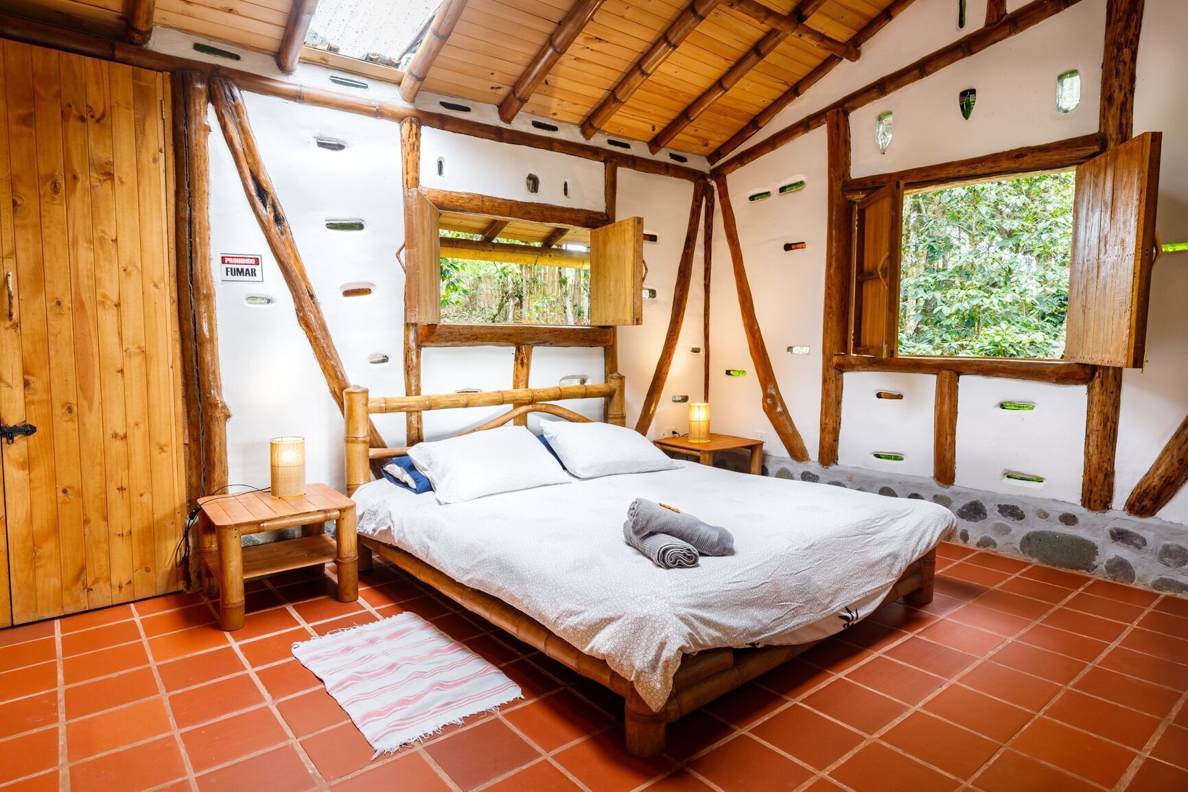 Down duvets, free WiFi, bed sheets