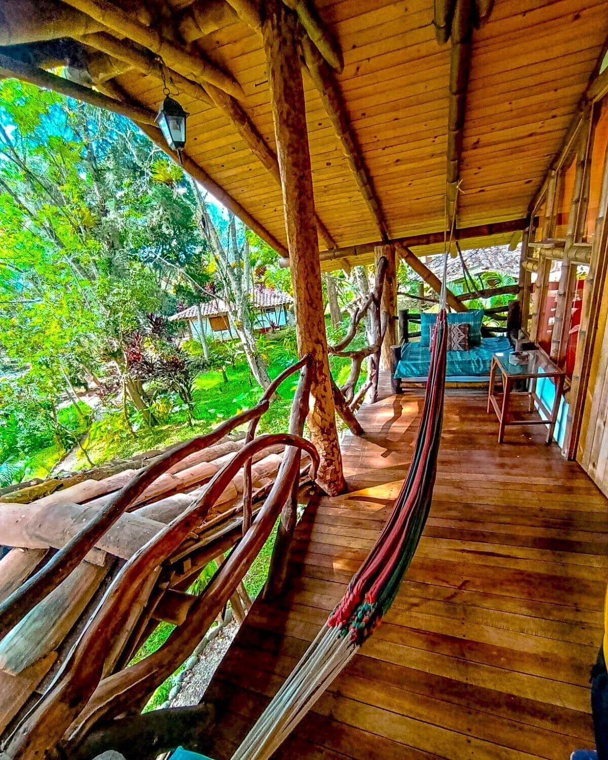 Acacia | Down comforters, free WiFi, bed sheets