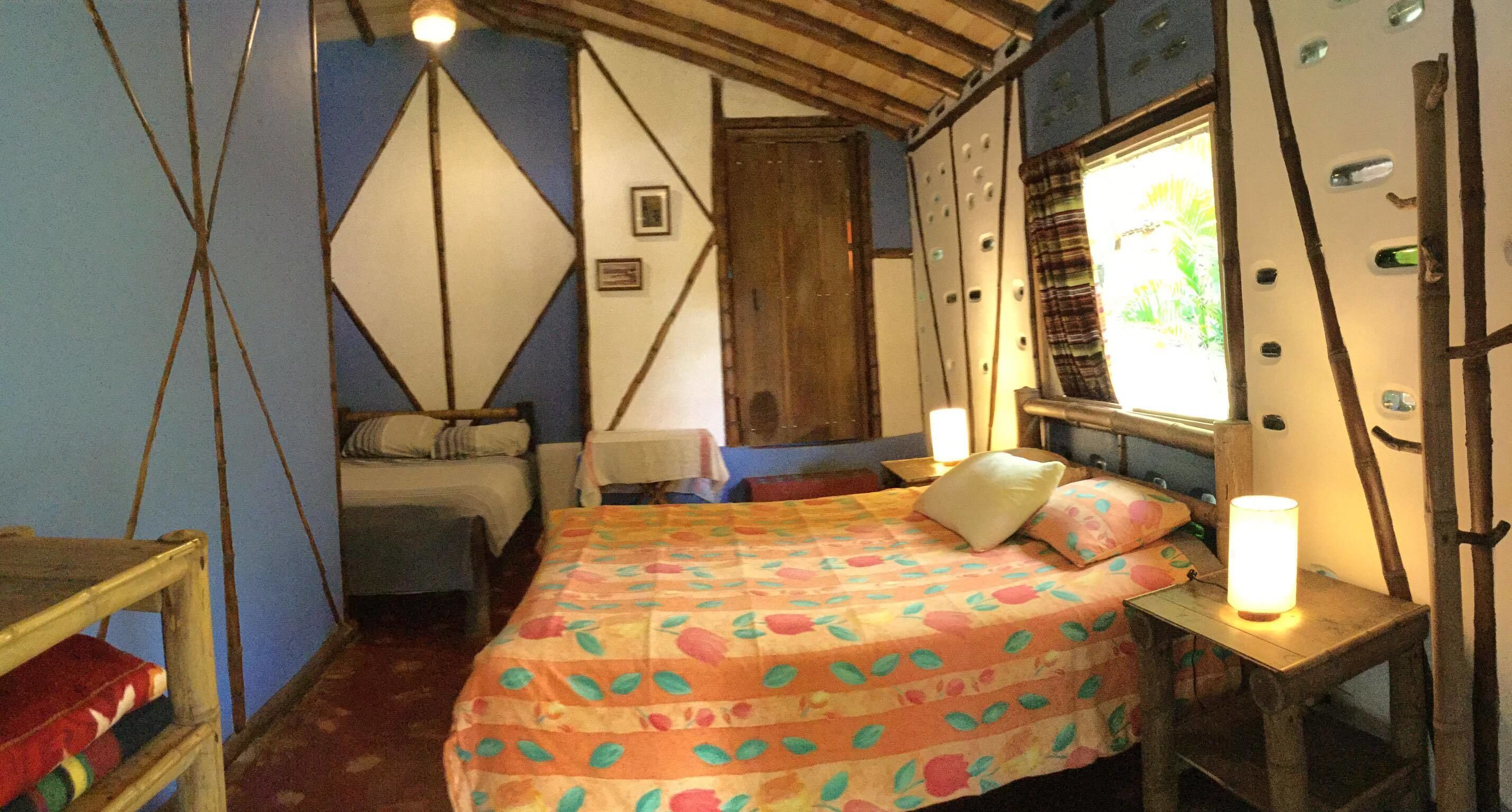 Down duvets, free WiFi, bed sheets