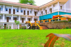 Exterior detail - Complexe Hôtelier Food And Business (Abidjan)