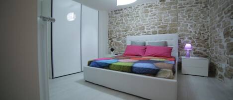 Premium bedding, soundproofing, iron/ironing board