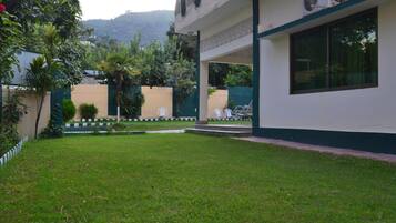 Khuôn viên nơi lưu trú