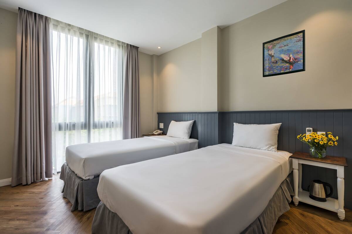 Standard-Zweibettzimmer, 2 Einzelbetten, Nichtraucher | Verdunkelungsvorhänge, schallisolierte Zimmer, Bügeleisen/Bügelbrett