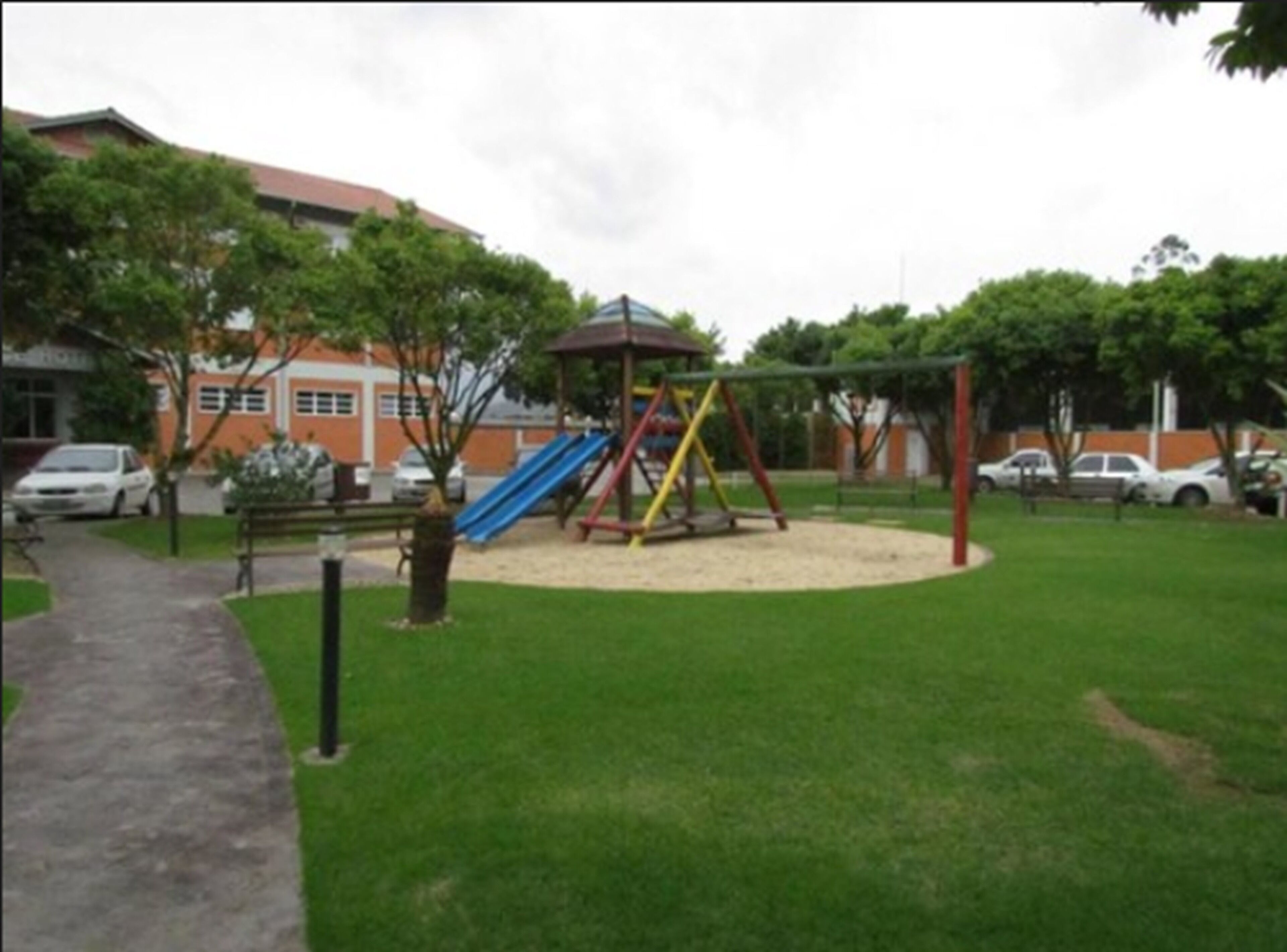 children’s play area – outdoor