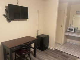 Wifi gratis y ropa de cama