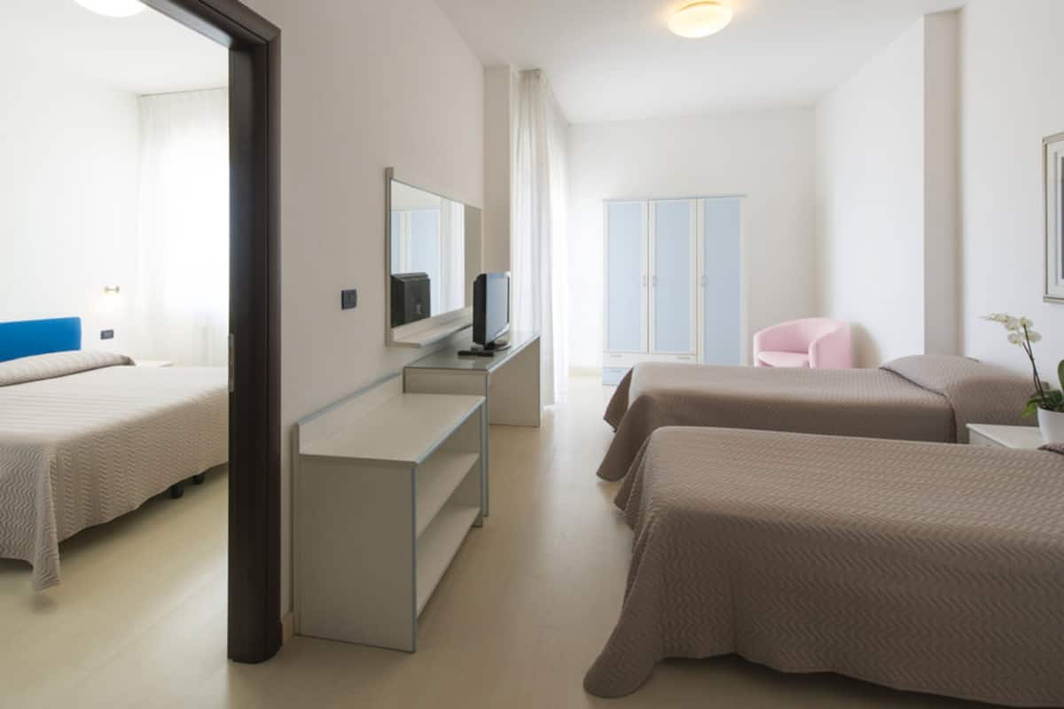 Chambre Quadruple, 1 chambre