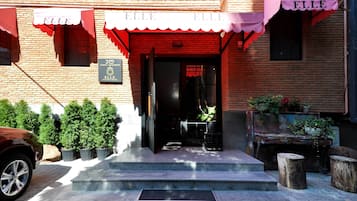 Entrée de l’hébergement