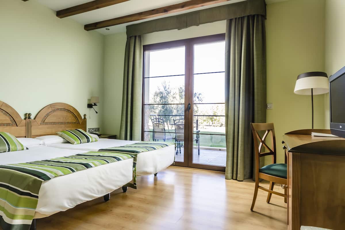 Junior Suite | Minibar, free WiFi, bed sheets, wheelchair access
