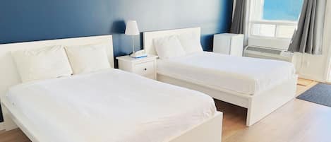 Double Room | Hypo-allergenic bedding, minibar, free WiFi, bed sheets