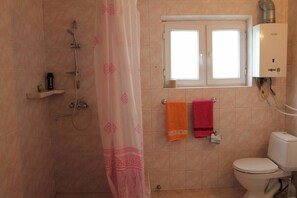 Bathroom - AVVA (Tbilisi)