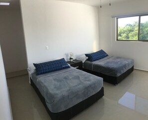 Economy House, Multiple Bedrooms, Non Smoking | Iron/ironing board, free WiFi, bed sheets - Hermosa Casa con Alberca Privada (Mérida)