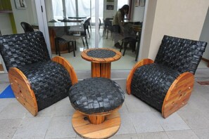 Lobby sitting area - Hostel Unico (La Plata)