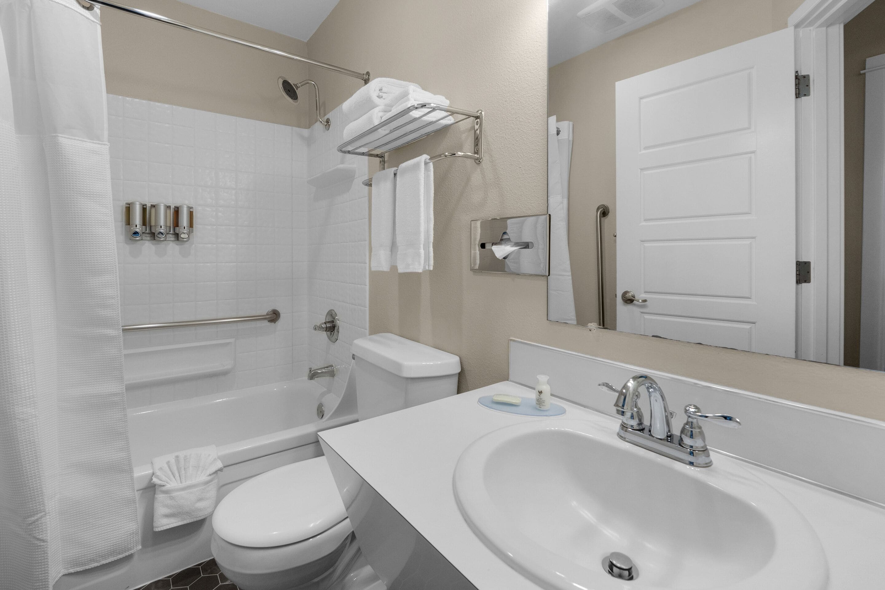 combined shower/bathtub, free toiletries, hair dryer, towels