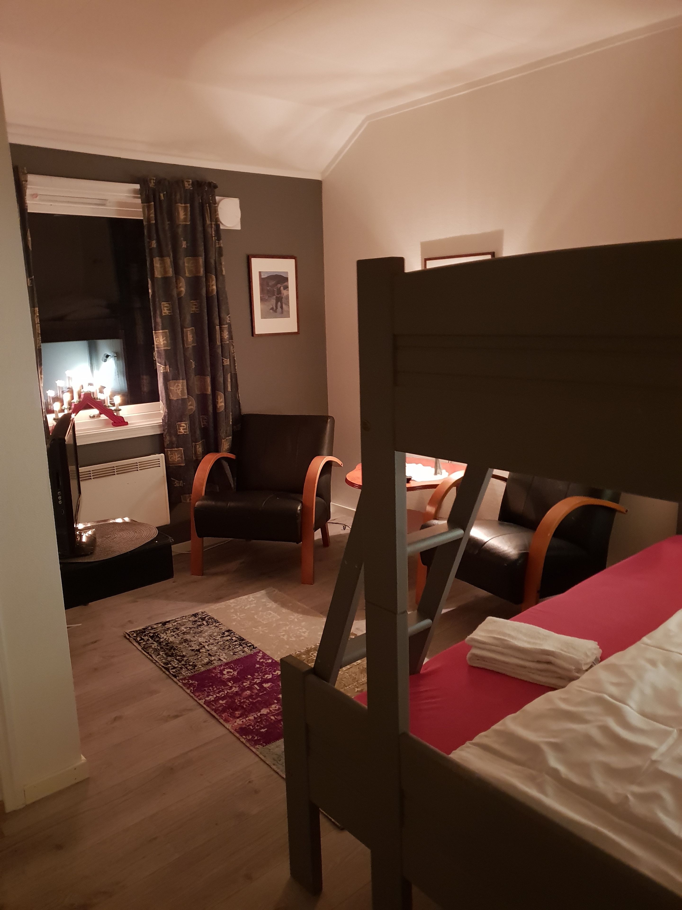 Dobbeltrom | Allergitestet sengetøy, barnesenger (inkludert) og wi-fi (inkludert)