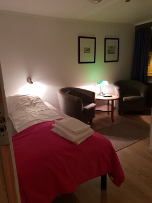 Einzelzimmer | Allergikerbettwaren, kostenlose Babybetten, kostenloses WLAN, Bettwäsche