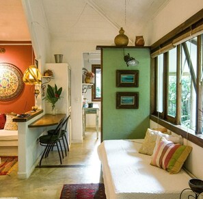 1 quarto, cofres nos quartos, ferros/tábuas de passar roupa