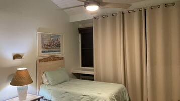 2 soverom, strykejern/-brett, wi-fi (inkludert) og sengetøy