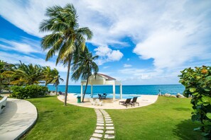 Pool - Ocean Front Luxury 2/2 in Whispering Seas (Tower isles)