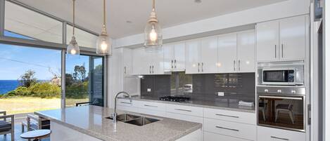 Fridge, oven, dishwasher, toaster