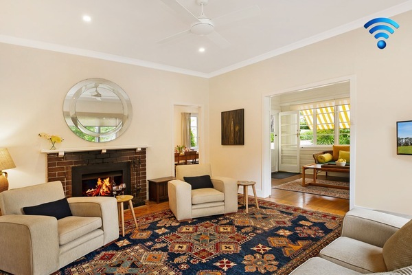 Ceiling Fans, DVD Player, Fireplace, Television, Wi-Fi