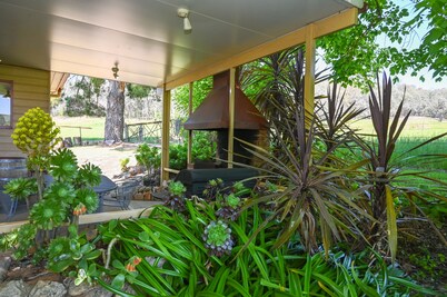 Beautifully restored miner's cottage in the Upper Murray.